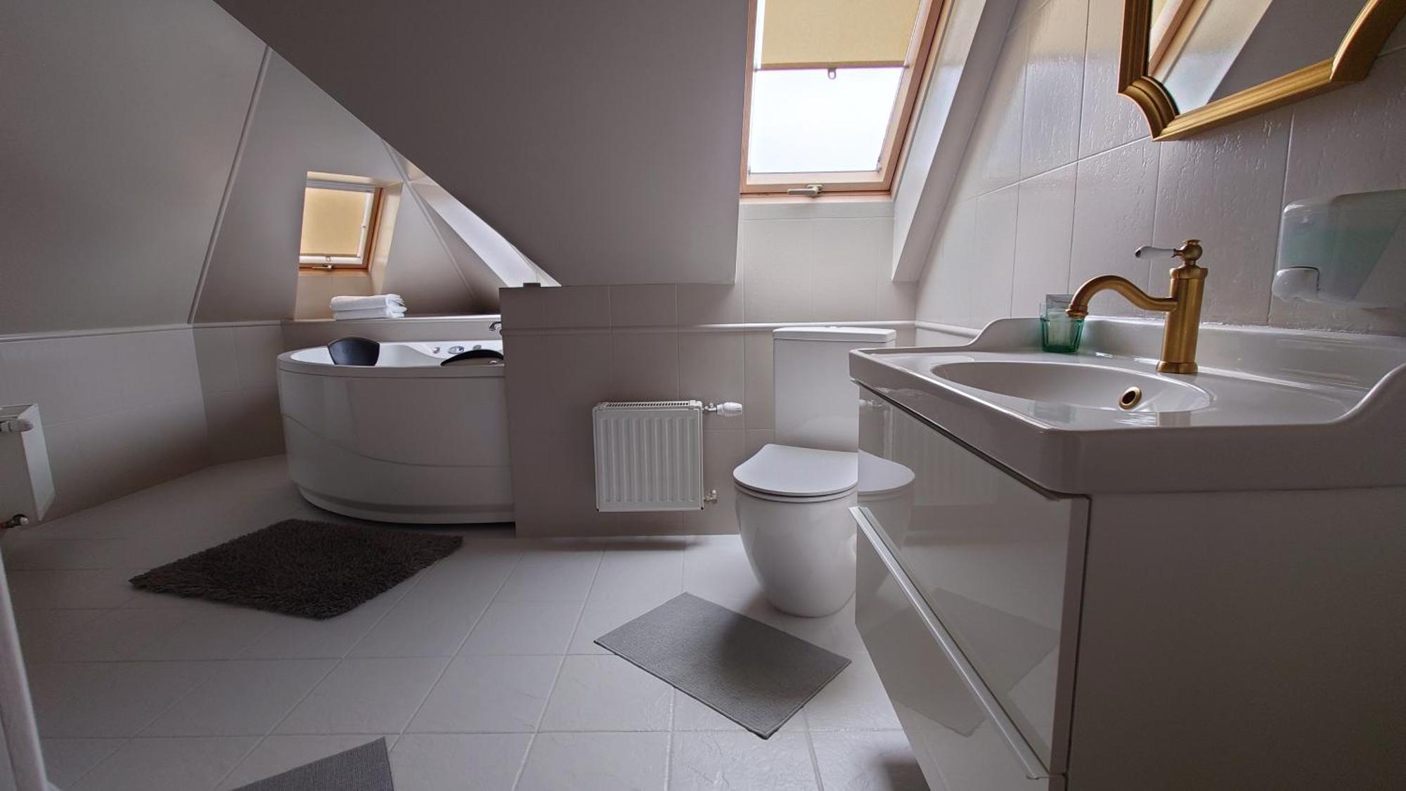 Guesthouse Cetri Veji Turkalne Bagian luar foto